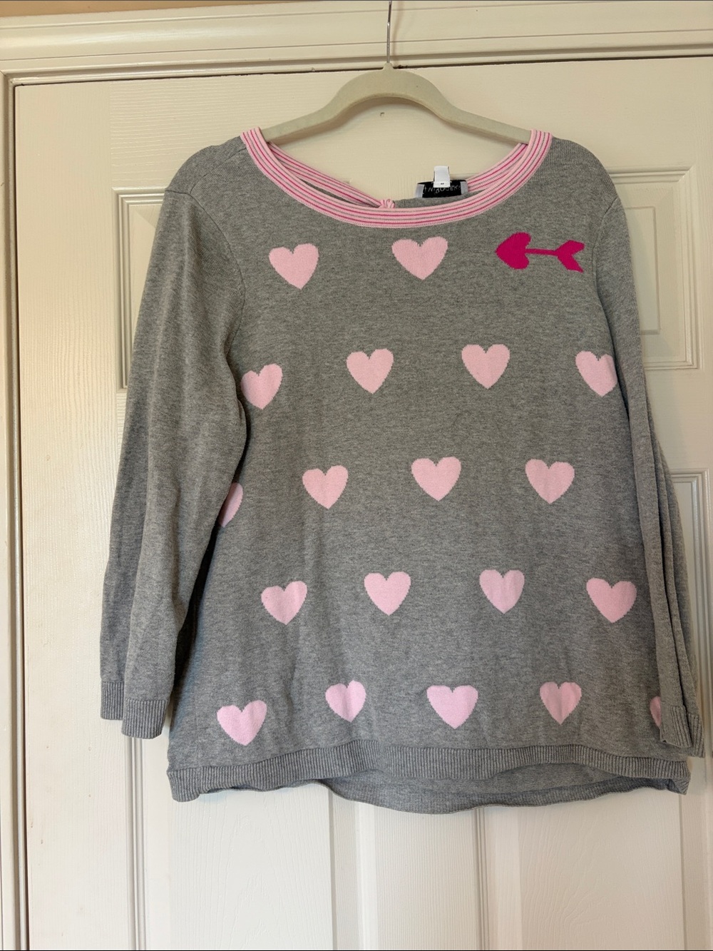 Kim Rogers Gray Sweater with Pink Heart Pattern and Hot Pink Arrow